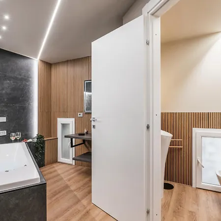 The Rent - Atmosphere And Romance: One-bedroom Just Steps From The Colosseum * 罗马