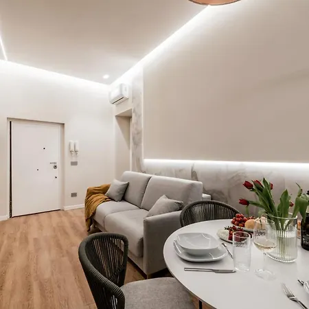 The Rent - Atmosphere And Romance: One-bedroom Just Steps From The Colosseum 罗马